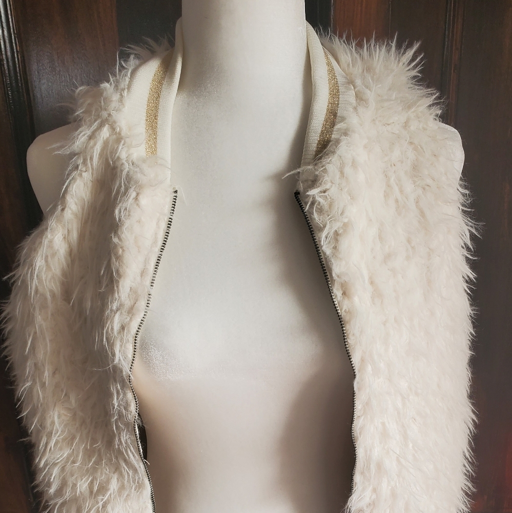 Girls fur vest